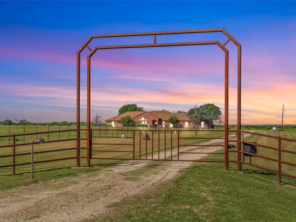 584 S Hanath Kuehl Rd, Riesel, TX 76682