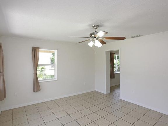 4th image of 113 Prospect Ave