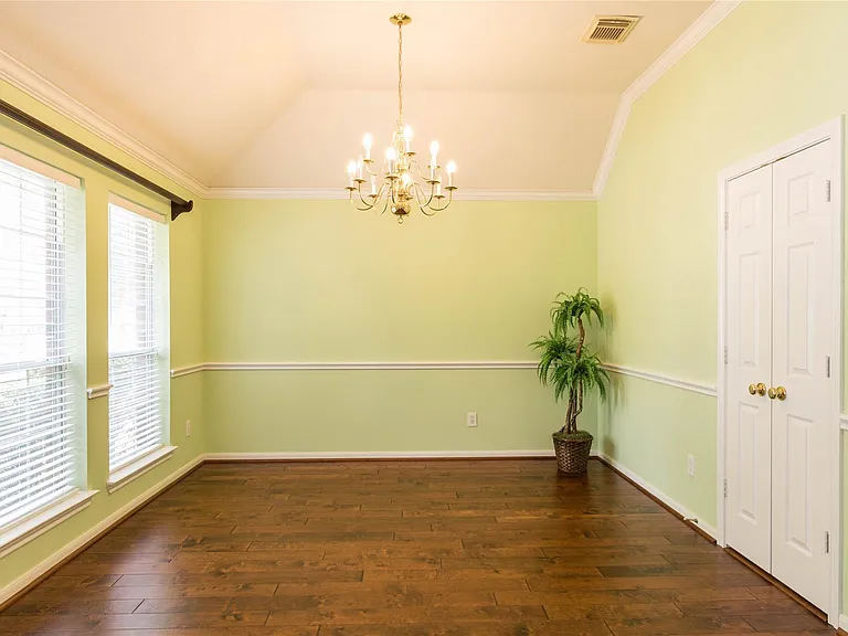 9115 Sunny Ridge Dr — Photo 3