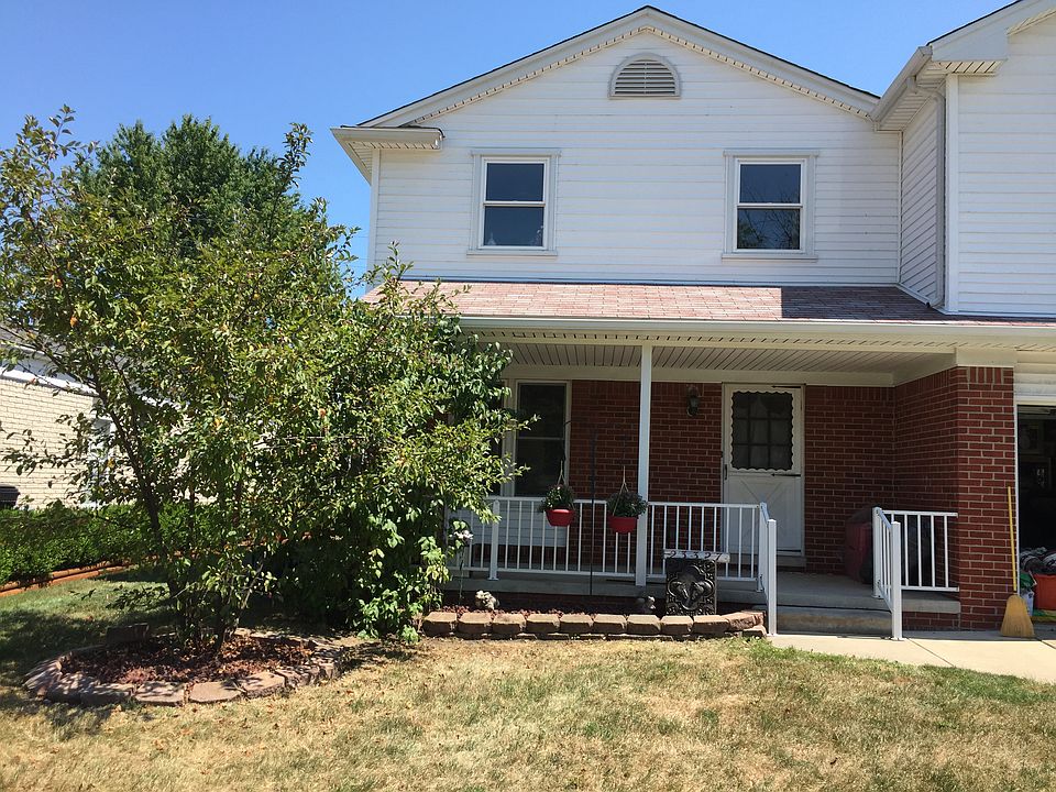 1st image of 23327 E Fairway Dr