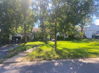 558 Southbrook Dr, Saint Louis, MO