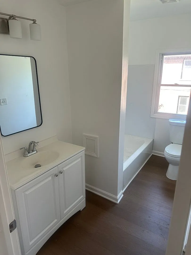 Spacious 3BR House in Detroit — Photo 2