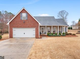 137 Central Heights Dr, Carrollton, GA 30116