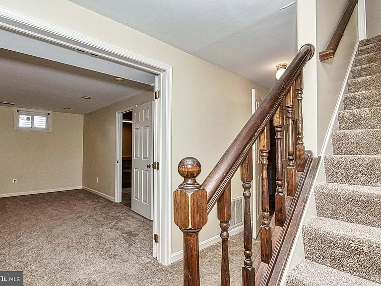 2205 Cedar Mill Ct — Photo 5