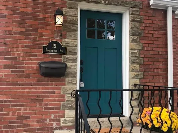 19 Robinhood Rd, Pittsburgh, PA 15220