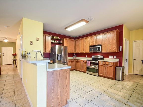 5th image of 12516 Summerwood Dr
