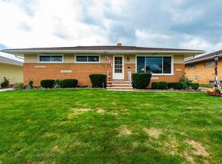 6852 Reid Dr, Parma Heights, OH 44130