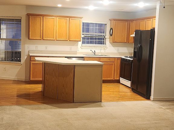 3rd image of 2111 E Cinnamon Way
