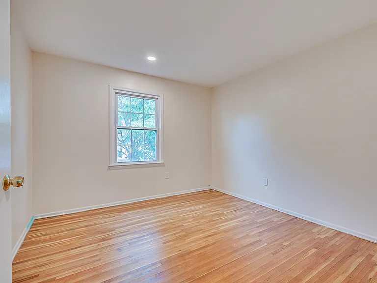 841 Walnut St #2 — Photo 5