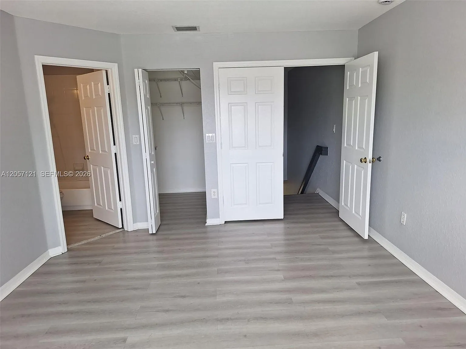 3 bed, 2.5 bath, 1420 sqft, $3,100 — Photo 3