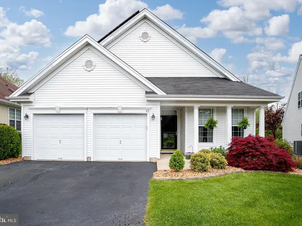 45 Honey Flower Dr, Trenton, NJ 08620