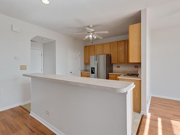 5th image of 321 Parkside Dr #0