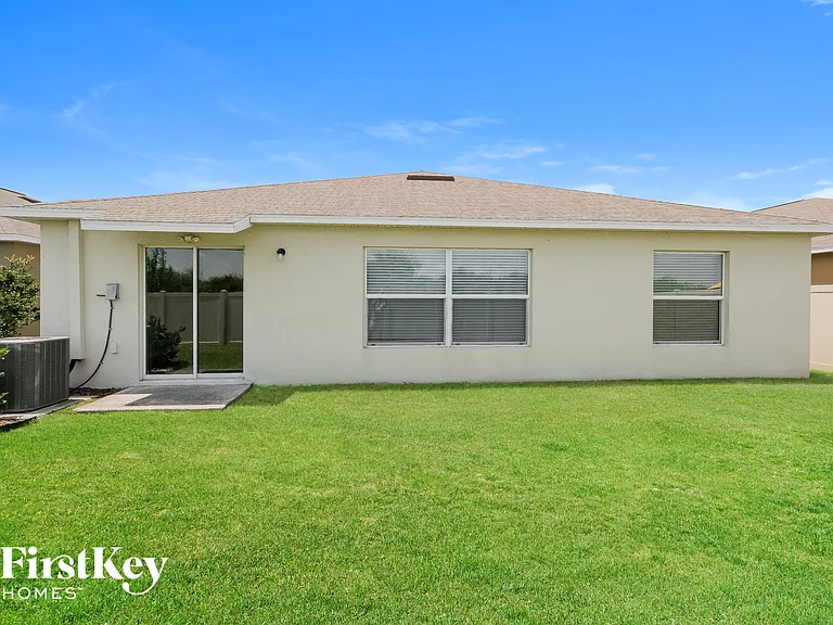 1908 Broad Winged Hawk Dr — Photo 15