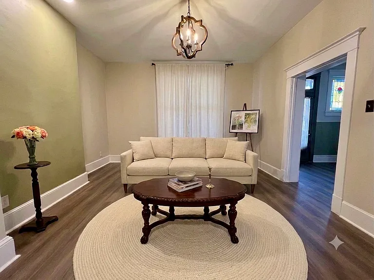 141 Brightwood Ave — Photo 5