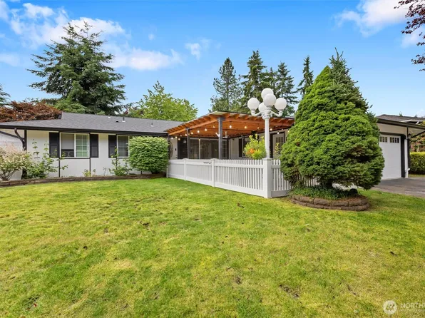 7624 141st Avenue NE, Redmond, WA 98052