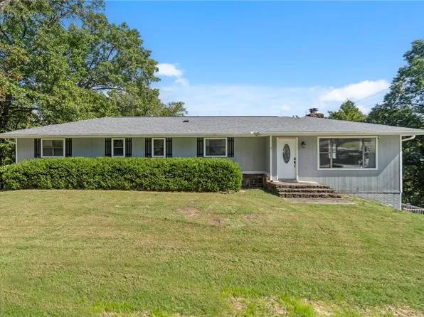 24 Spencer Dr, Bella Vista, AR 72715