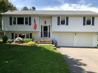 208 Briarwood Dr, Manchester, CT 06040