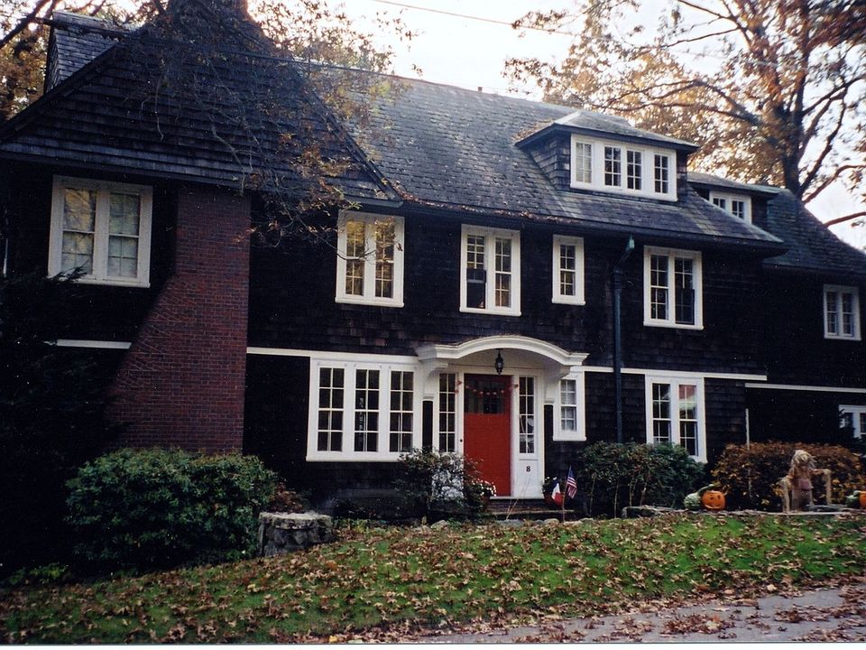 2nd image of 8 Tyler Rd