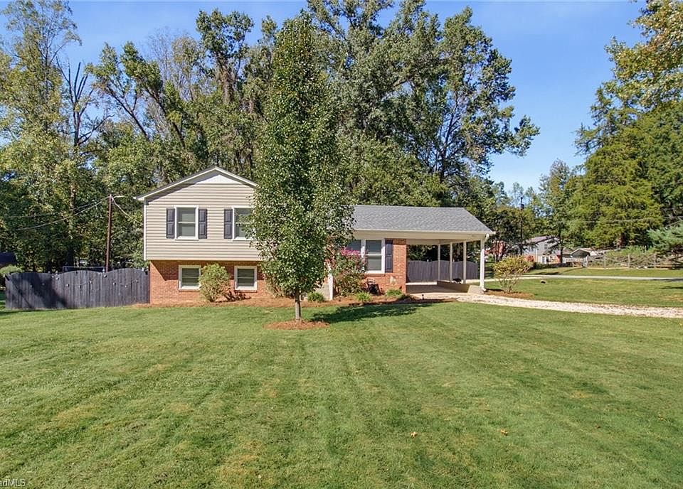 1st image of 420 Pepperidge Rd
