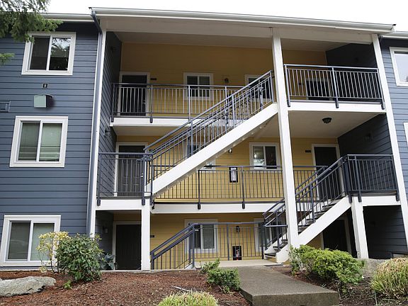4th image of 12519 SE 41st Pl APT B201