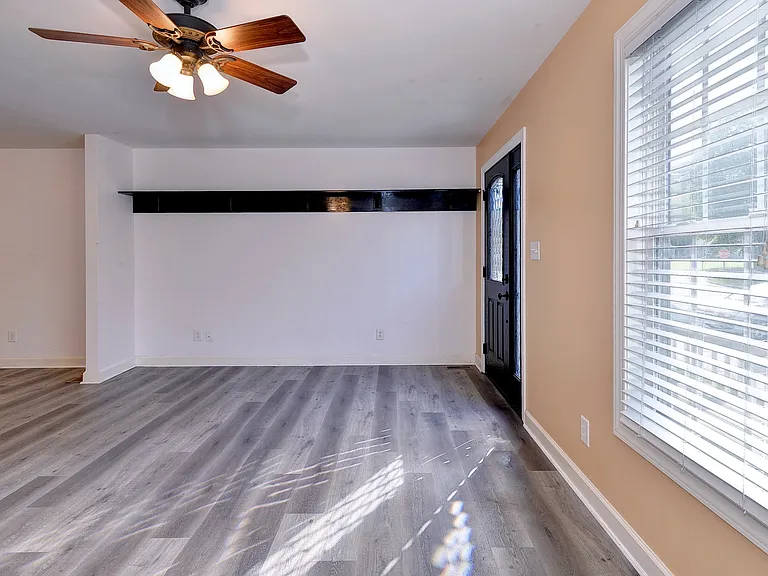 3108 Taylor Ave — Photo 11
