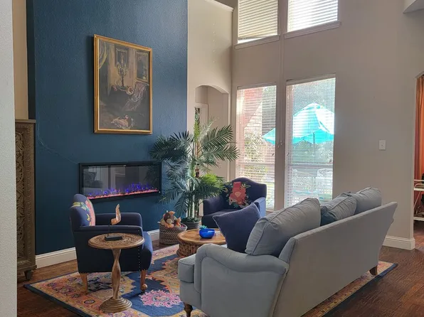 (undisclosed Address), Richardson, TX 75082