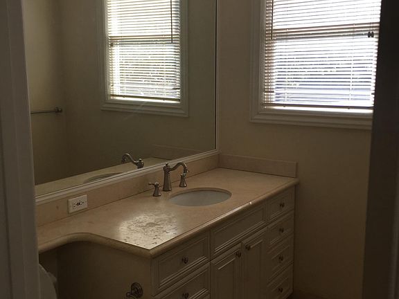 Airy bathroom