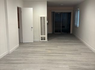 950 S Gramercy Dr #1, Los Angeles, CA 90019