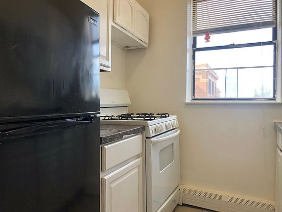 2nd image of 6 Jordan Ave #10A