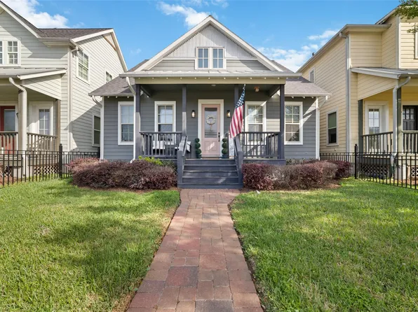 8726 Kempwood Dr, Houston, TX 77080