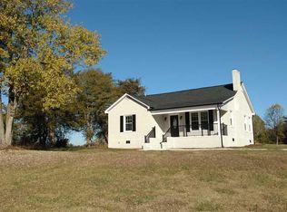 932 W Main Ave, Taylorsville, NC 28681