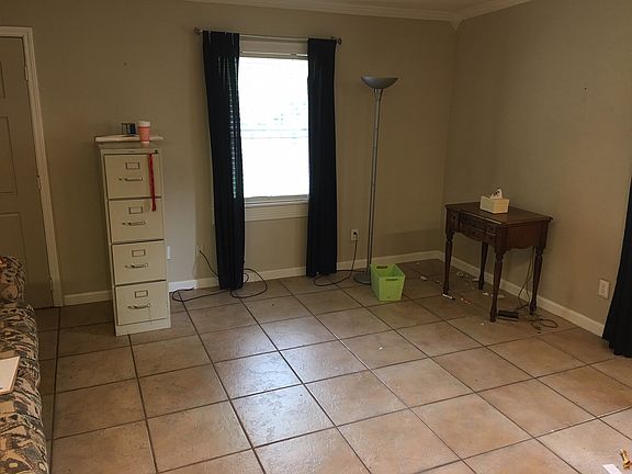 3rd image of 273 Dogwood St