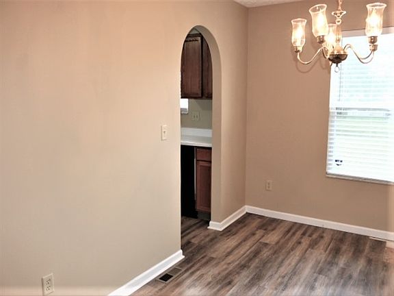 3rd image of 1853 Saint Lawrence Dr