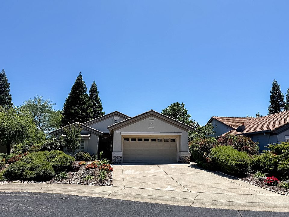 1st image of 905 Dogwood Loop