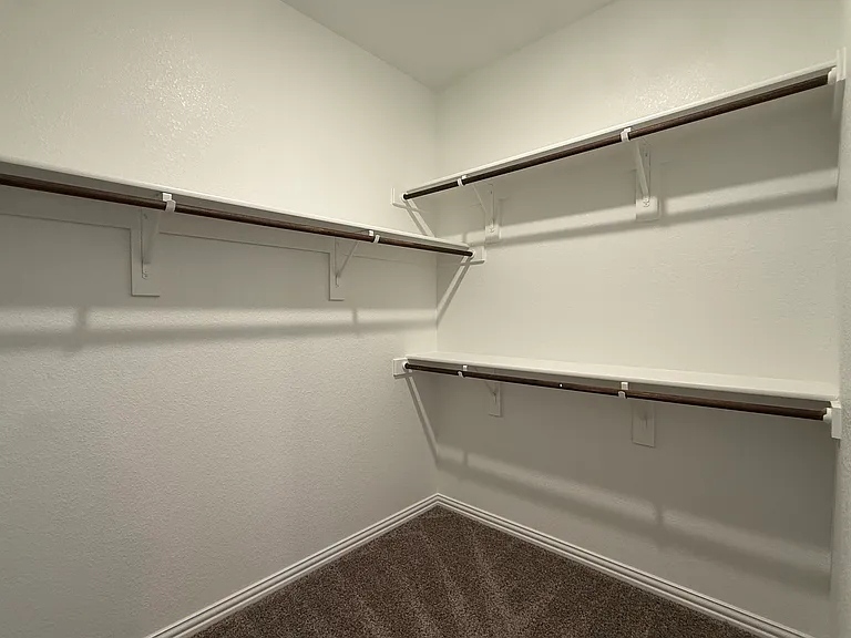 1717 Victoria Dr — Photo 21