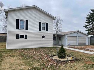 3051 E Sycamore Ave, Terre Haute, IN 47805