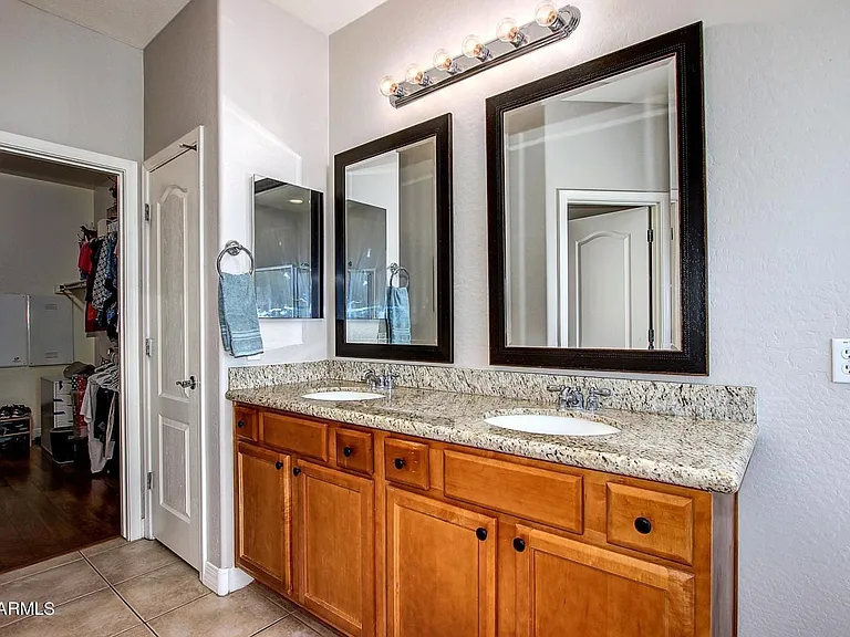 12651 W Blackstone Ln — Photo 24