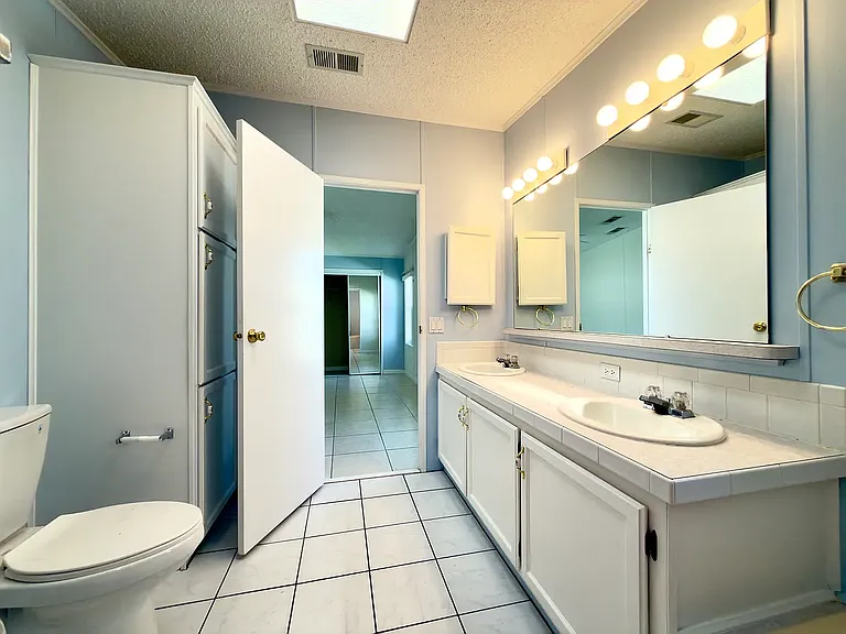 827 Sun Glow St — Photo 19