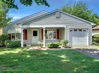 16 Seaview Ave, Brick, NJ 08723