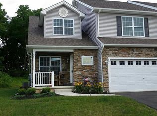 802 S Fork Dr, Forks Twp, PA 18040