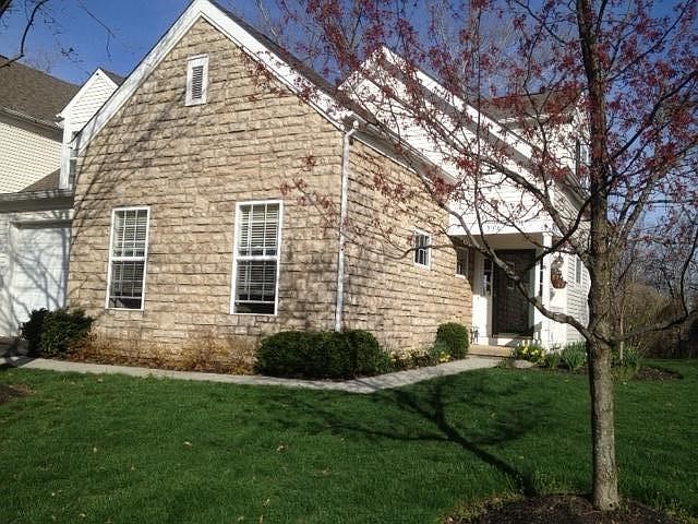 1st image of 338 Sycamore Woods Ln