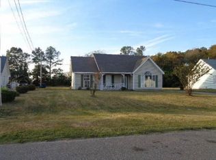 654 W Lake Dr, Holly Springs, MS 38635