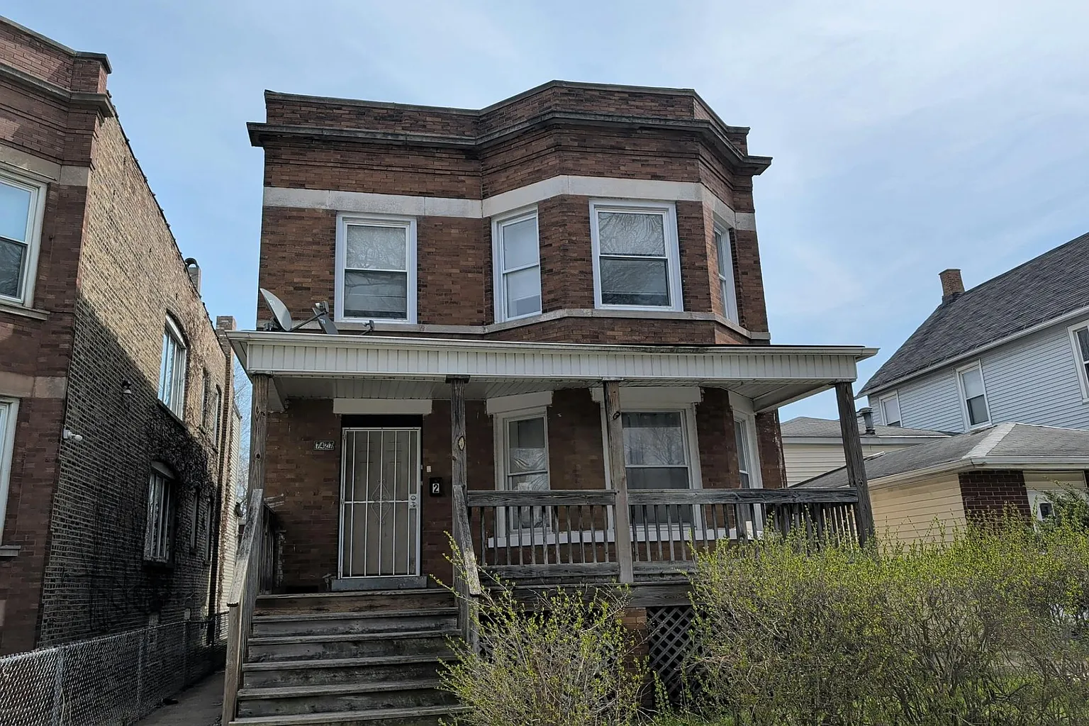 7427 S Ingleside Ave photo 1