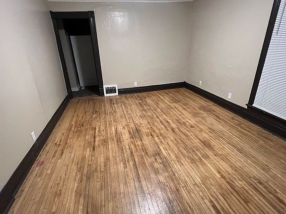 2nd image of 133 Benton St