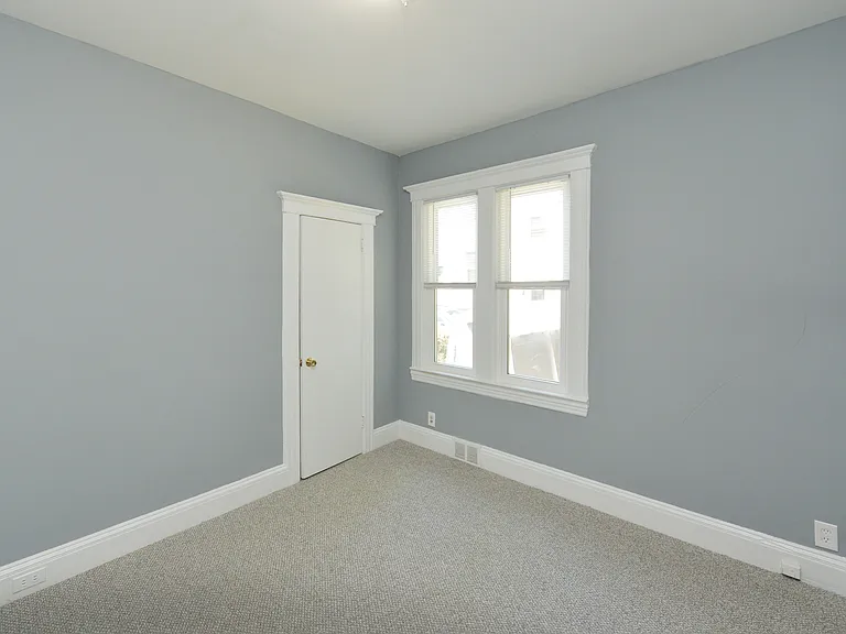 99 E Hunter Ave #1 — Photo 9