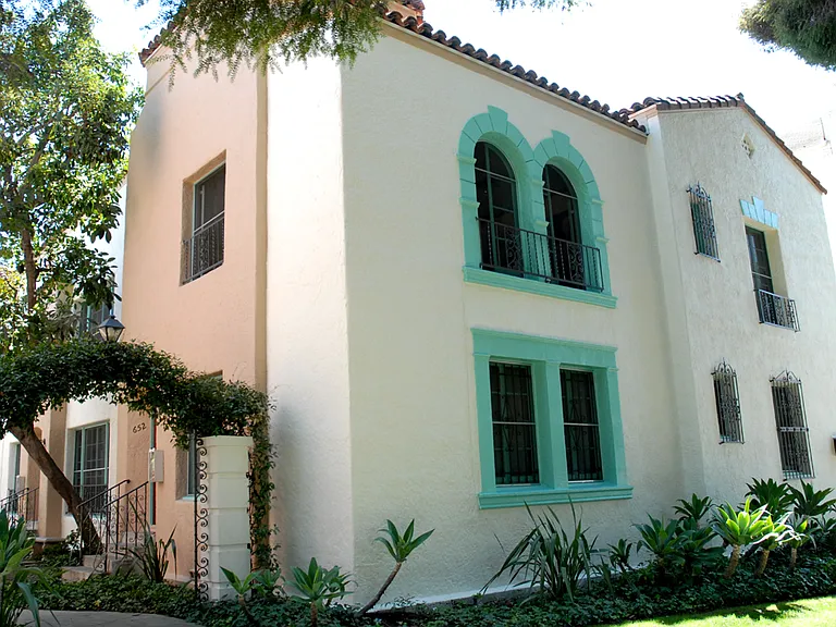 650 S Cloverdale Ave #8 — Photo 14