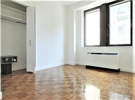 Rented by Lalezarian Properties | media 22