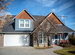 3995 SW Salmon Ave, Redmond, OR 97756