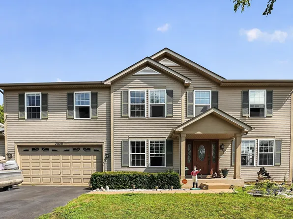 3006 Arbor Dr, McHenry, IL 60050