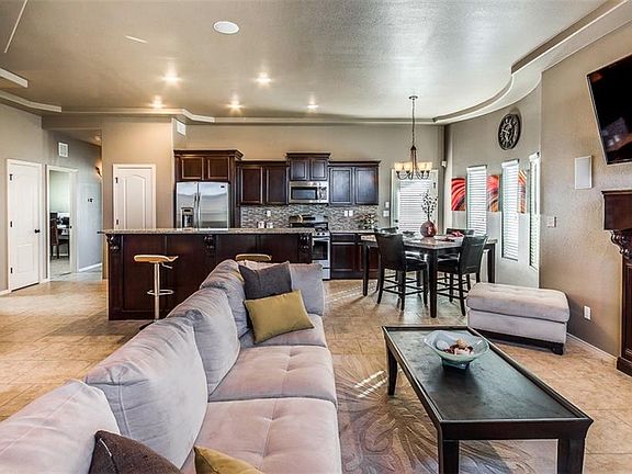 4th image of 14668 Christian Castle Ave